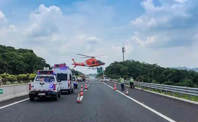 隆林高速公路汽车救援案例